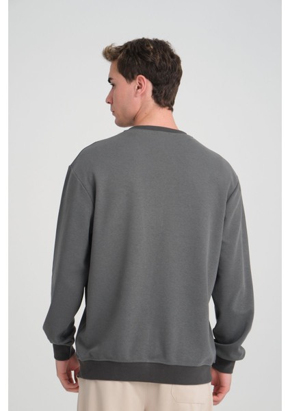 Erkek Yumuşacık Kumaşlı Oversize Fit Yuvarlak Yakalı Füme Sweatshirt