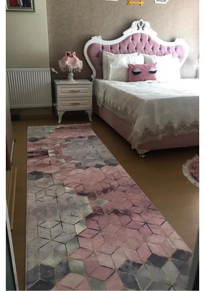 Yolluk Halı – Kaymaz Tabanlı, Yıkanabilir, Yumuşak Dokulu, Şık ve Dayanıklı Tasarım (Suetro Özel Yolluk) modelleri