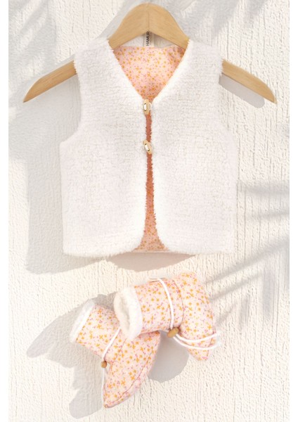 Kız Bebek Yelek ve Patik Takımı 2 Li Set Çift Taraflı Düğmeli Yenidoğan Pamuklu Koyun Tüyü Leila