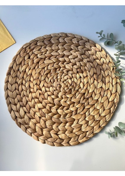 Haki Hasır Amerikan Servis Supla 35CM, Şık ve Doğal Tasarım.