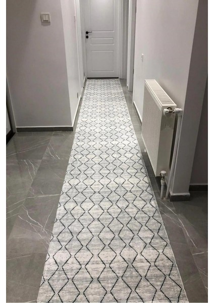 Yolluk Halı – Kaymaz Tabanlı, Yıkanabilir, Yumuşak Dokulu, Şık ve Dayanıklı Tasarım (Berrak Yolluk)