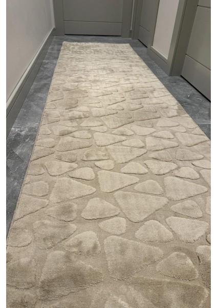 Yolluk Halı – Kaymaz Tabanlı, Yıkanabilir, Yumuşak Dokulu, Şık ve Dayanıklı Tasarım (Klm Taş Peluş Vizon Yolluk) fiyatları