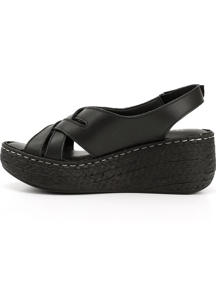 Kadın Siyah Cırt Bantlı Dolgu Topuk Hakiki Deri Sandalet modelleri