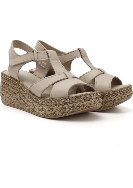 Kadın Bej Cırt Bantlı Dolgu Topuk Hakiki Deri Sandalet fiyatları
