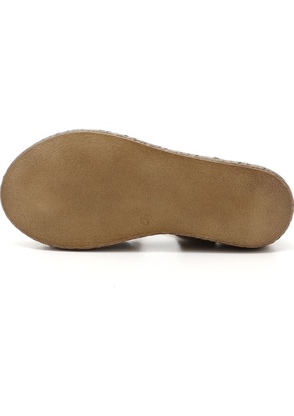 Kadın Bej Cırt Bantlı Dolgu Topuk Hakiki Deri Sandalet fırsatları