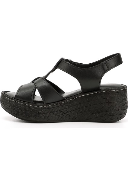 Kadın Siyah Cırt Bantlı Dolgu Topuk Hakiki Deri Sandalet modelleri