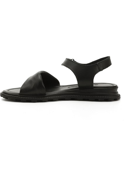 Kadın Siyah Cırt Bantlı Hakiki Deri Sandalet fırsatları