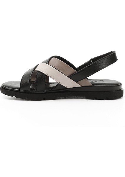 Kadın Siyah Çapraz Bantlı Hakiki Deri Sandalet modelleri