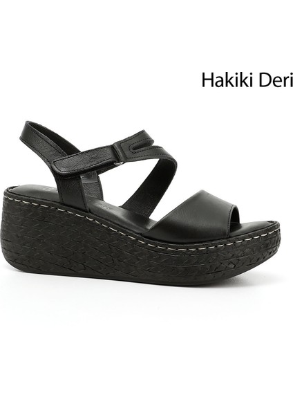 Kadın Siyah Cırt Bantlı Dolgu Topuk Hakiki Deri Sandalet
