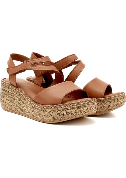 Kadın Taba Cırt Bantlı Dolgu Topuk Hakiki Deri Sandalet fiyatları