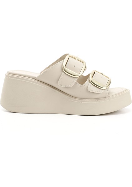 Kadın Bej Dolgu Topuk Tokalı Terlik