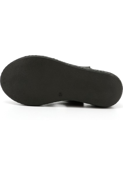 Kadın Siyah Cırt Bantlı Dolgu Topuk Hakiki Deri Sandalet fırsatları
