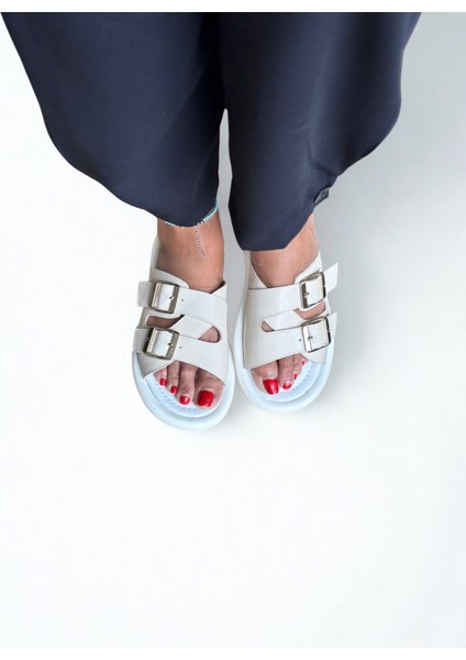 Bej Hakiki Deri Kadın Tokalı Terlik