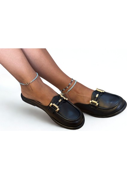 Siyah Hakiki Deri Gold Aksesuarlı Kadın Sabo Terlik