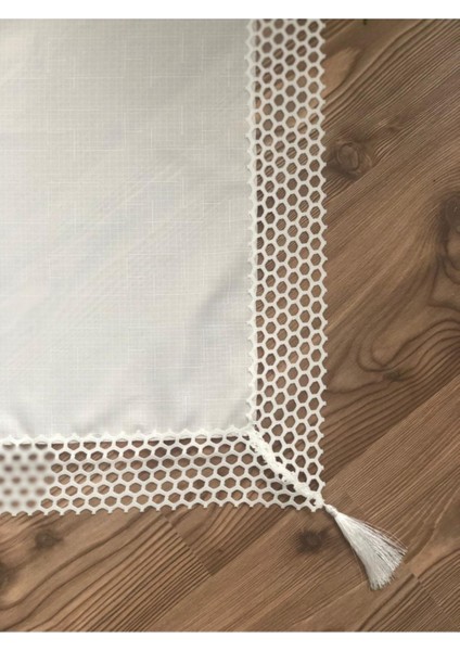 Fileli Püsküllü Şantuk Kumaş Masa Örtüsü, Şık ve Zarif Bej Renk Seçeneğiyle. indirimleri