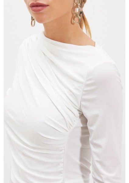 Çapraz Büzgülü Crop Bluz fırsatları