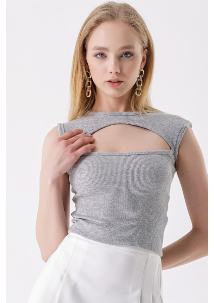 Sıfır Kol Göğüs Pencereli Kaşkorse Atlet