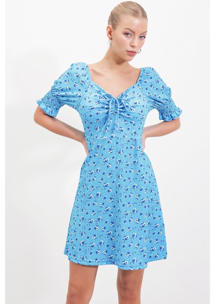 Çiçek Desen Kare Yaka Gipeli Elbise fiyatları