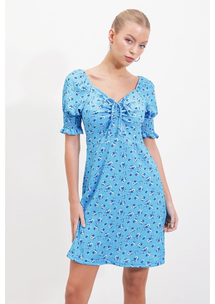 Çiçek Desen Kare Yaka Gipeli Elbise modelleri