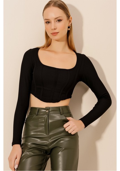 Şerit Biyeli Korse Bluz fiyatları