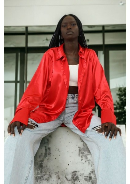 Hafif Dökümlü Saten Yüzeyli Gömlek fiyatları