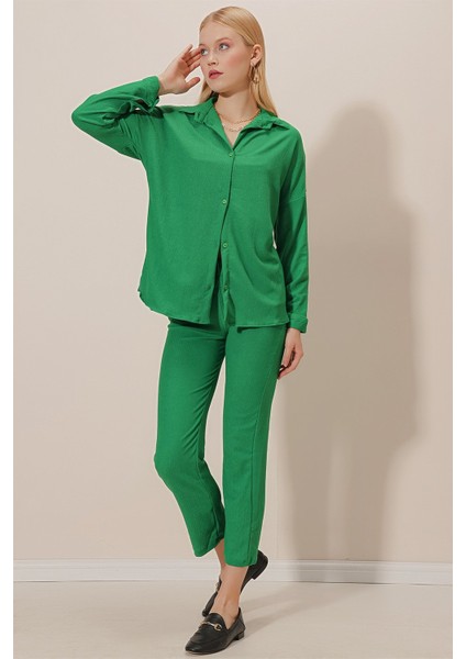 Önü Düğmeli Bürümcük Takım