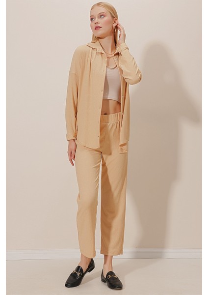 Önü Düğmeli Bürümcük Takım