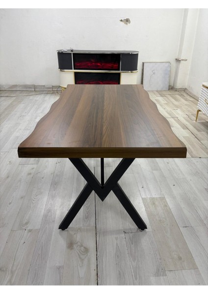 Kahverengi 140X80 cm Mdf Yemek Masası, Şık ve Dayanıklı Tasarım