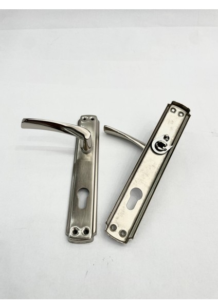 Lüx Bravo Çelik Kapı Kolu - Aynalı Yale Tipi Nikel Saten 1 Takım -No : 8 modelleri