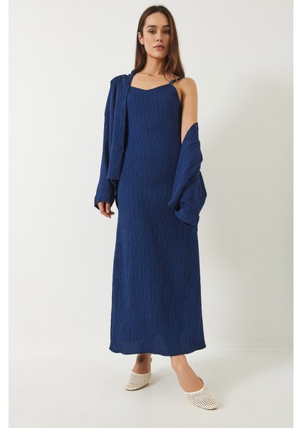 Kadın Dokulu Ince Askılı Elbise Oversize Gömlek 'li Takım fırsatları