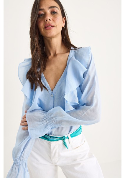 Kadın Yakası Fırfırlı Kolları Büzgülü Şık Gömlek modelleri