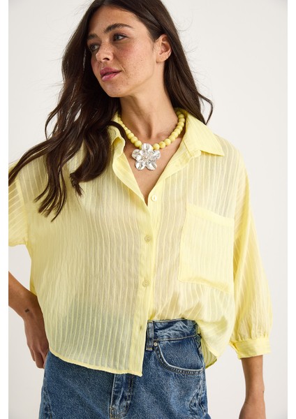 Kadın Kendinden Çizgili Yarım Kollu Tek Cep Detaylı Gömlek fiyatları