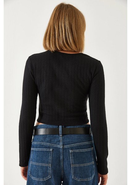 Kadın Önü Biyeli Crop Bluz modelleri