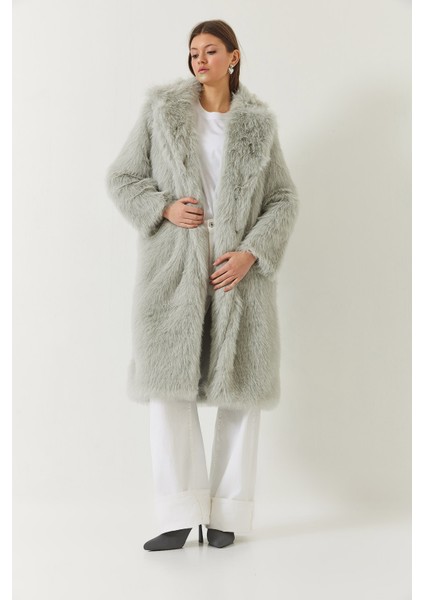 Kadın Uzun Kürklü Astarlı Mont