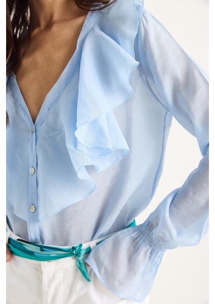 Kadın Yakası Fırfırlı Kolları Büzgülü Şık Gömlek indirimleri