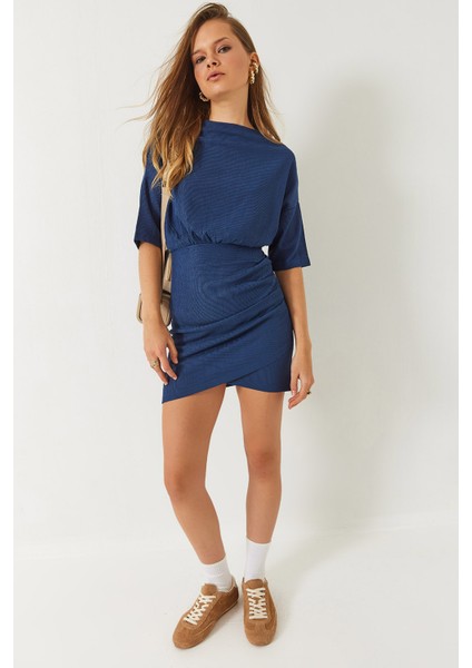 Kadın Beli Lastikli Yarasa Kollu Kruvaze Etekli Basic Elbise