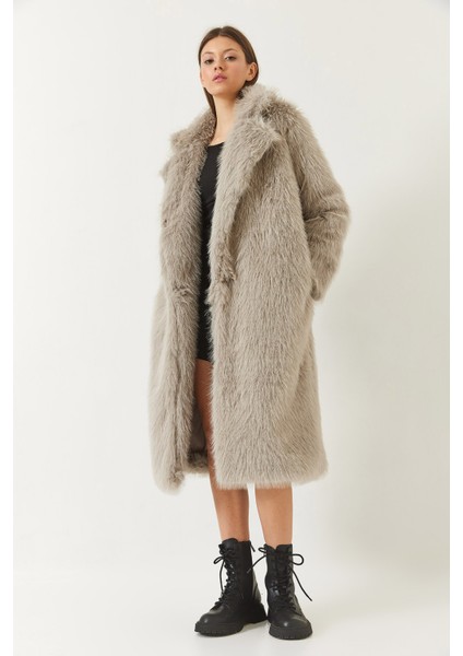 Kadın Uzun Kürklü Astarlı Mont modelleri