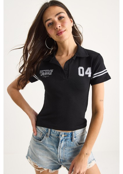 Kadın Polo Yaka Baskılı Kısa Kollu Crop T-Shirt modelleri