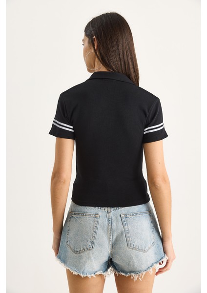 Kadın Polo Yaka Baskılı Kısa Kollu Crop T-Shirt