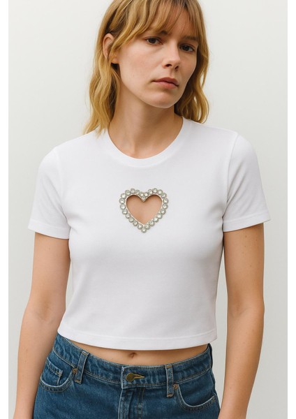Taş Işlemeli Kalp Dekolteli Crop T-Shirt modelleri