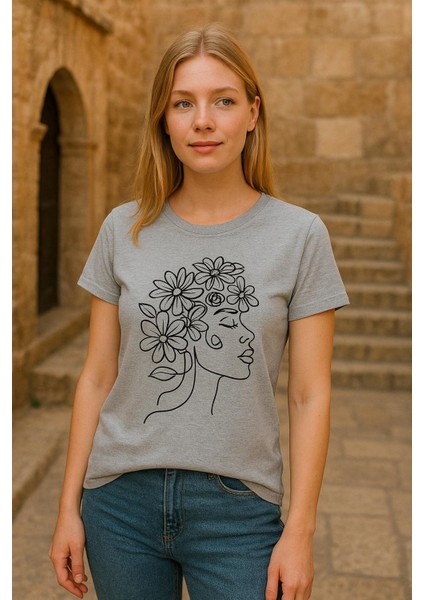 Bisiklet Yaka Çiçekli Yüz Baskı Kısa Kollu T-Shirt modelleri
