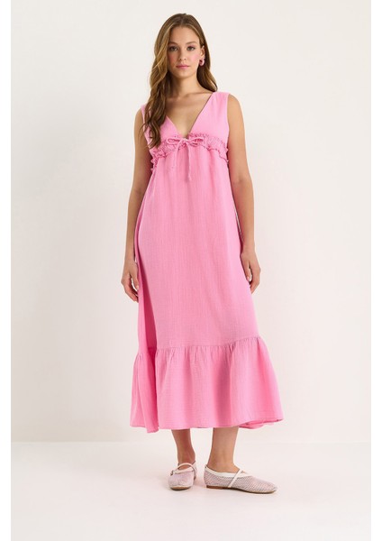 Kadın V Yaka Bağlama Detaylı Astarlı Müslin Elbise fırsatları