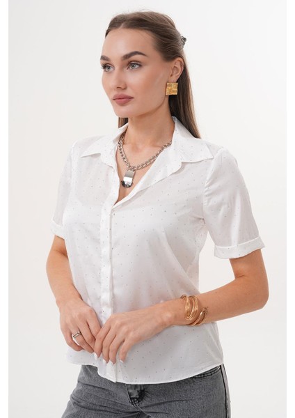 Kısa Duble Kol Taşlı Saten Beyaz Gömlek ESY9930