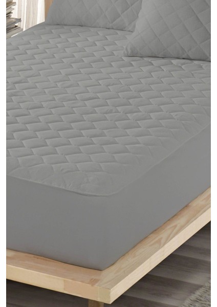 Renkli 3 Parça Pamuklu Kapitoneli Takım, Sıvı Geçirmez ve Konforlu Kullanım fiyatları