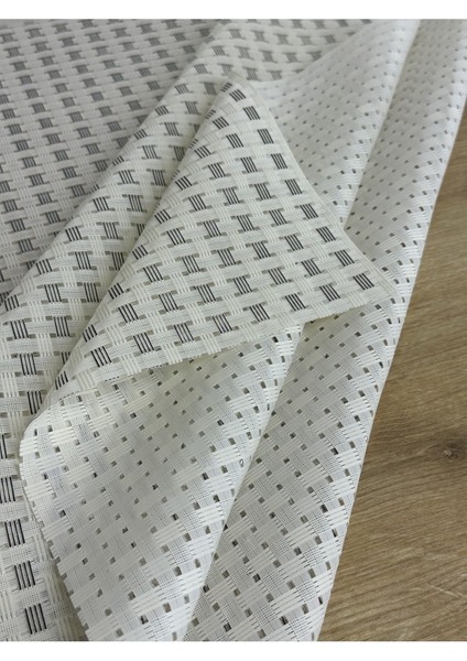 Şeffaf ve Dayanıklı Hasır Desenli Masa Örtüsü, Leke Tutmaz ve Kolay Temizlenir fırsatları