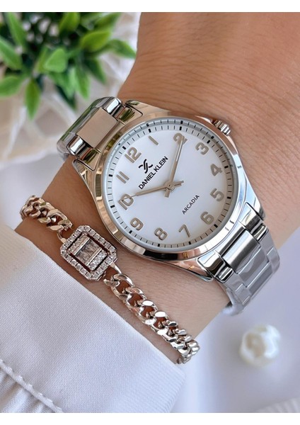 Rakamlı Kadran 3 Atm Suya Dayanıklı 2 Yıl Garantili Kadın Kol Saati+Bileklik KN047.XX2
