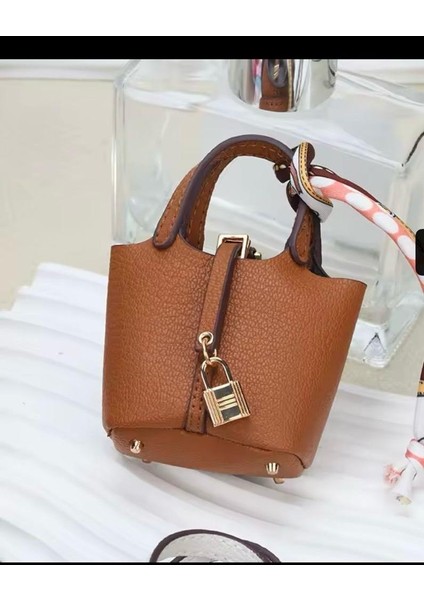 Mini Çanta Kolye Araba Iç Dikiz Aynası Dekorasyon High-End Deri Kulaklık Çantası Bozuk Para Cüzdanı Çok Fonksiyonlu Çanta Süsü Pink