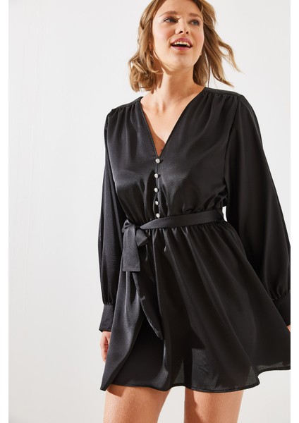 Kadın Kuşaklı Düğme Detaylı Saten Elbise Mbms fiyatları