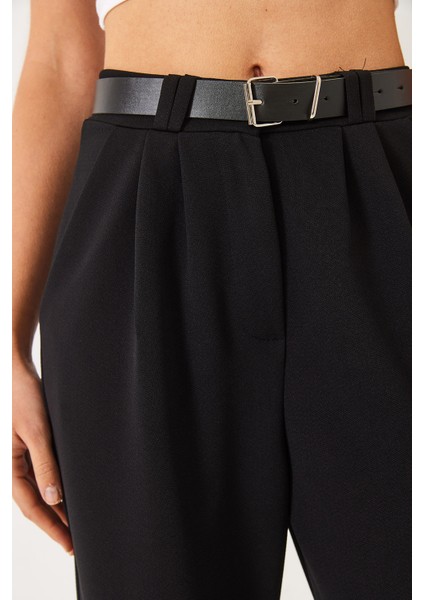 Kadın Çift Pile Detaylı Kemerli Örme Pantolon modelleri