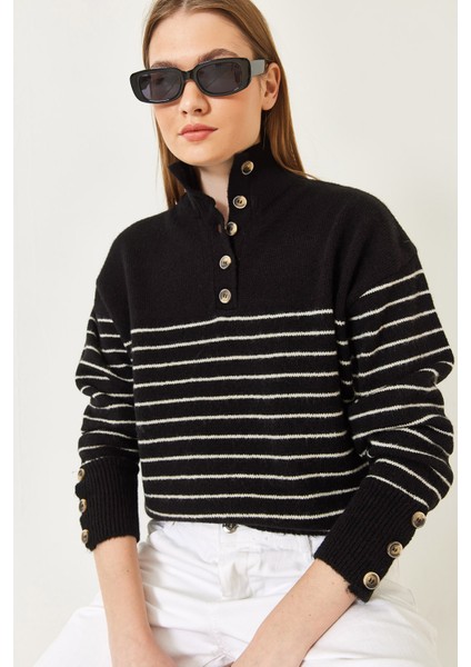 Kadın Kolu Düğmeli Patlı Triko Kazak